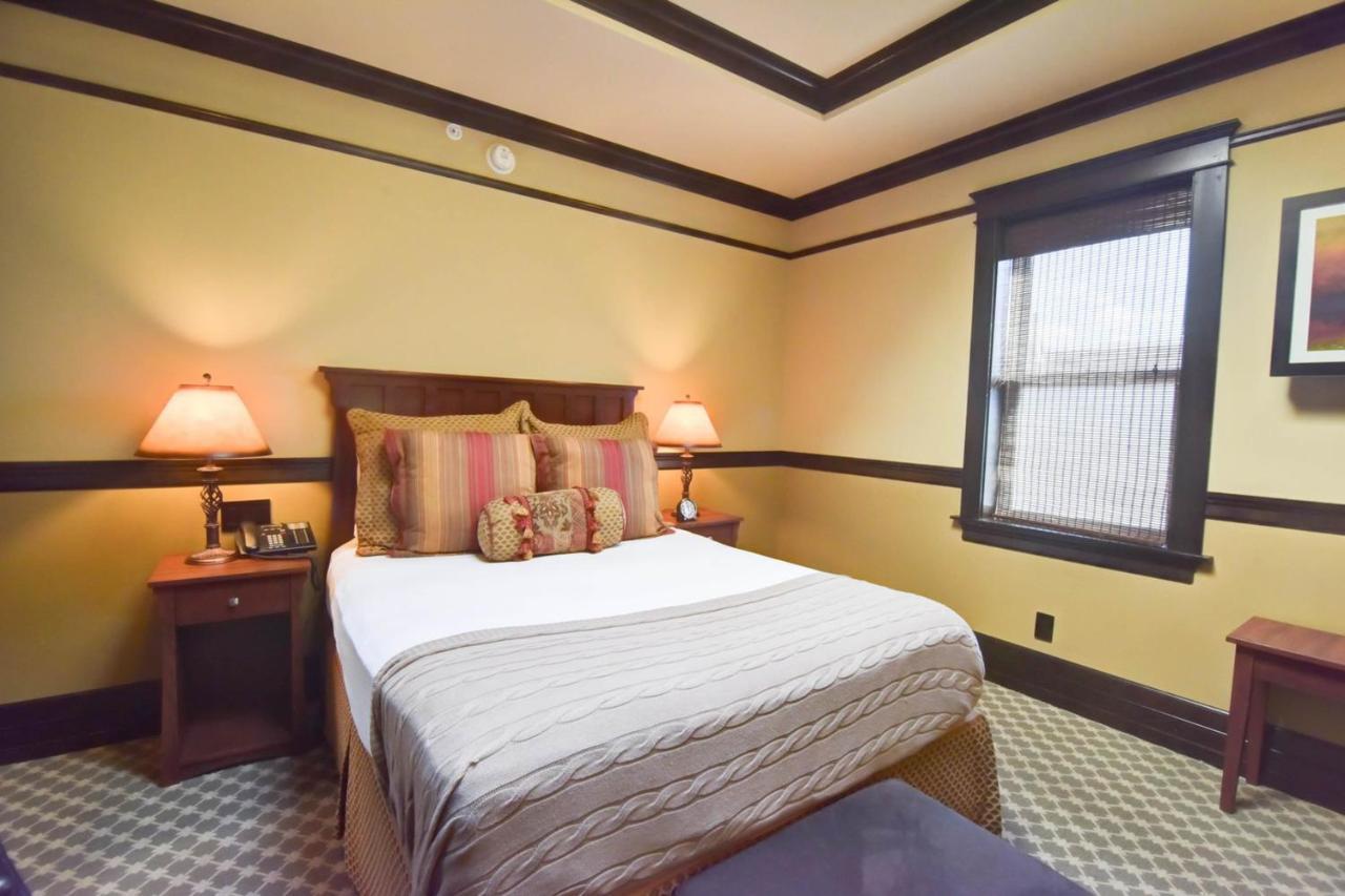 Lakeview Hotel Chelan Room photo